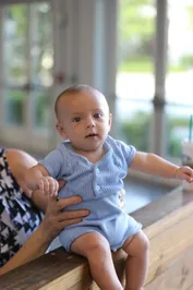 e295ddeab230747e12b43f1b1cd2121a2b8201ad01c243aa80f3b3c89c9e049a.jpg