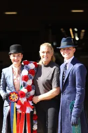 8a3ef20ca69326dfd44f3990960a915df018107e5bb04275844da2e34ba25ec4.jpg