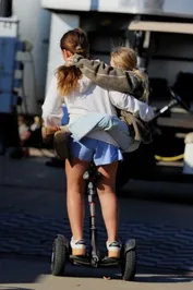 6baf57640b27b35eb22434395977235c0611456943ec9f8a8946dbf477189c97.jpg